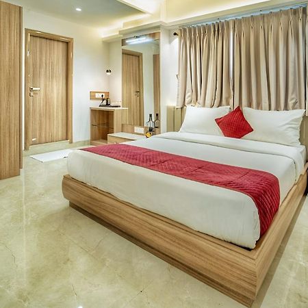 Hotel The Grand Murli Surate Exterior foto