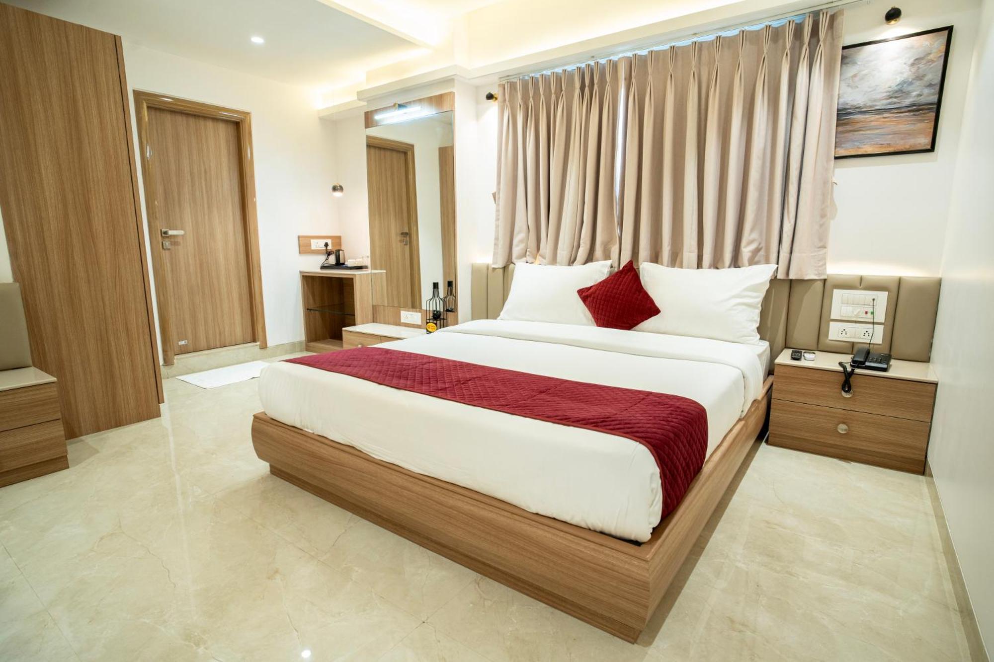 Hotel The Grand Murli Surate Exterior foto